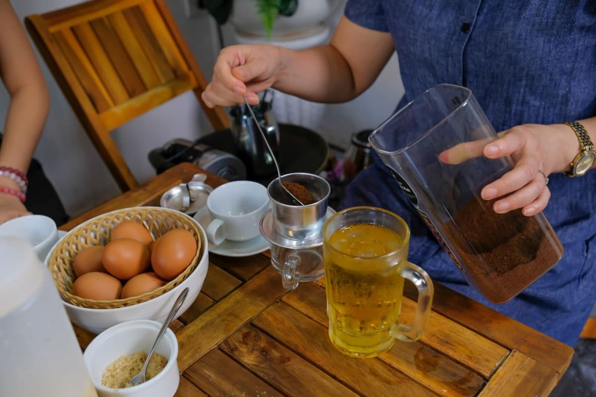 Hanoi Egg Coffee Class