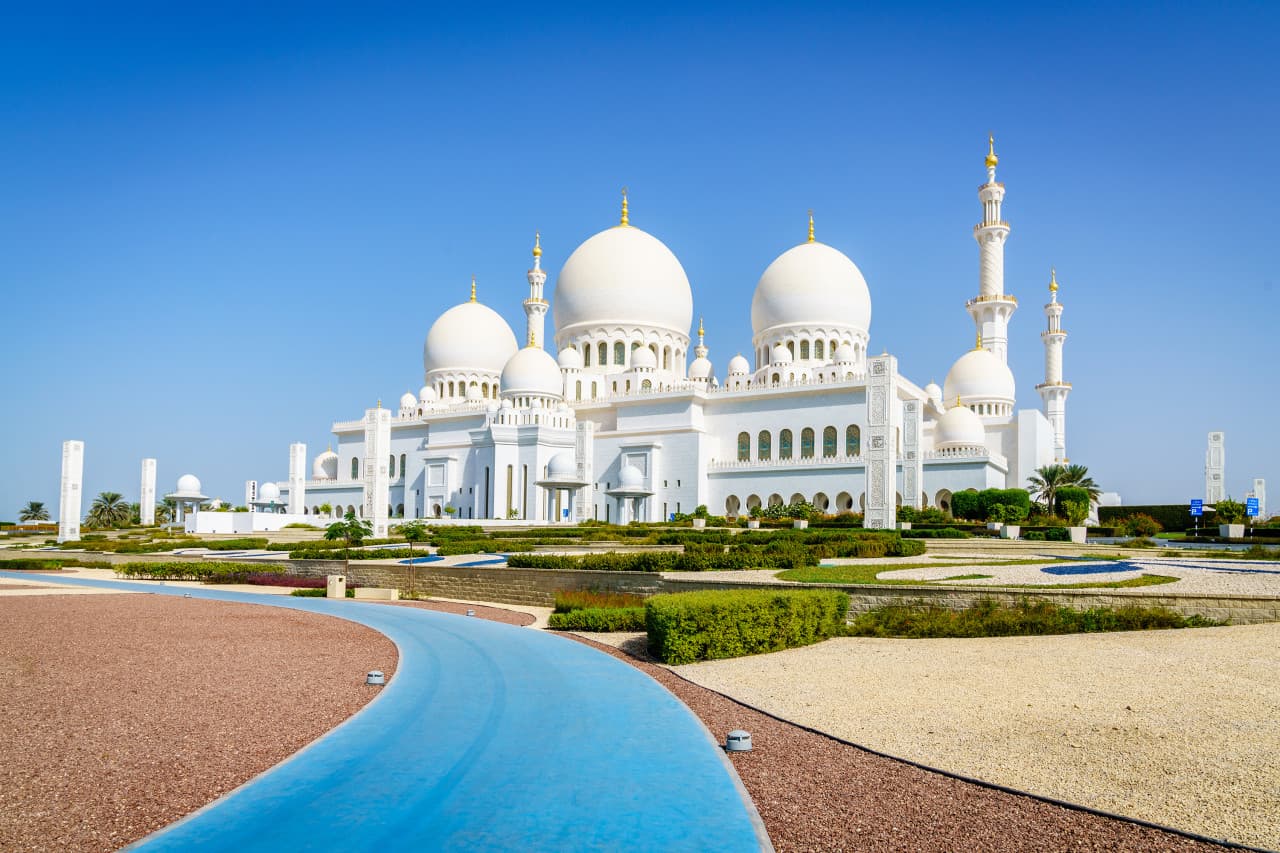 Sheikh Zayed Grand Mosque Tour from Dubai – photo 7