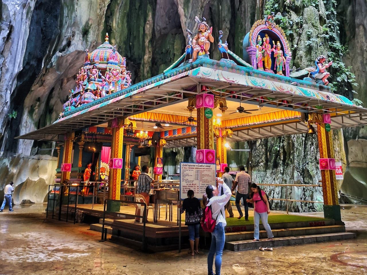 Genting Highlands and Batu Caves Full-Day Tour from Kuala Lumpur – photo 11