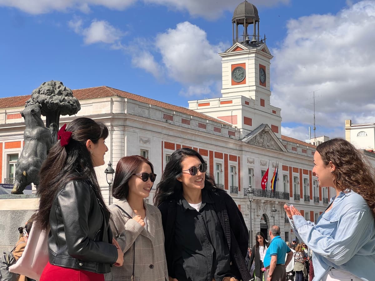 Madrid Old Town Walking Tour in English, Mandarin, Korean with Flamenco Show