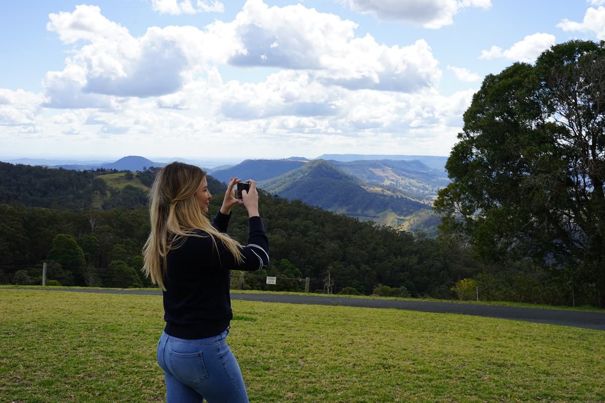 Lamington National Park Tour: O'Reilly's Rainforest Retreat and Canungra Valley Vineyard