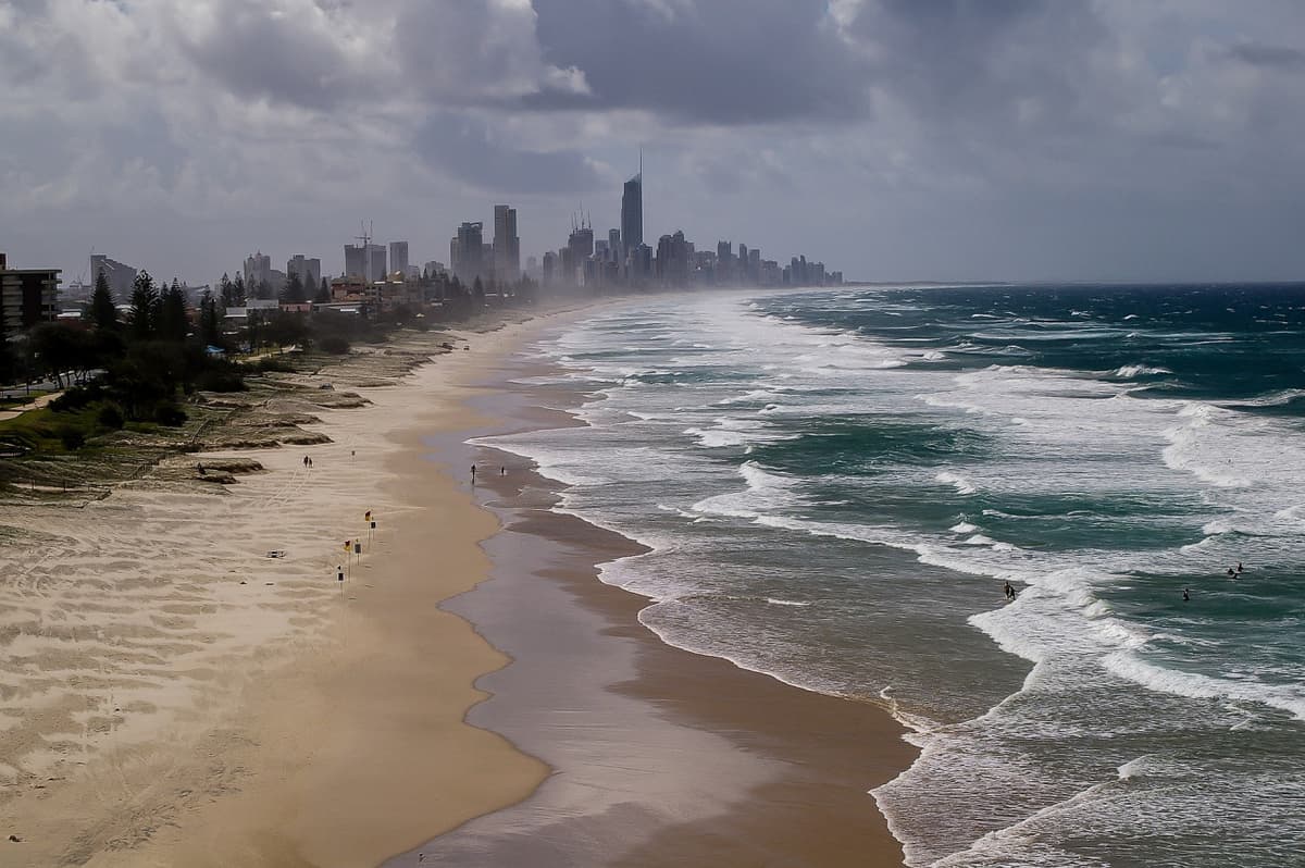 Crab Catching and Gold Coast Broadwater Tour