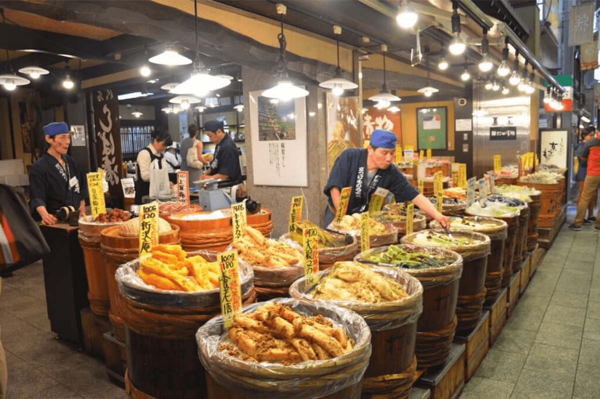 Kyoto Nishiki Market Food Tour