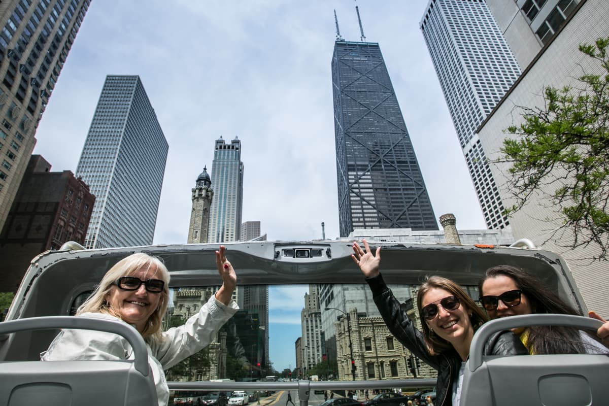 Big Bus Chicago Hop-on Hop-off Bus Tour