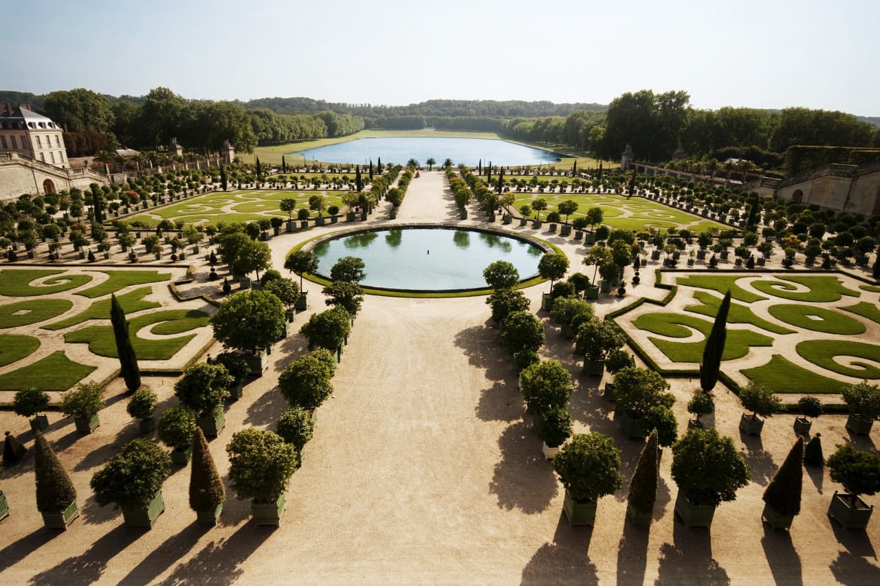 Palace of Versailles Audio-Guided Tour with Round Trip Transfers from Paris