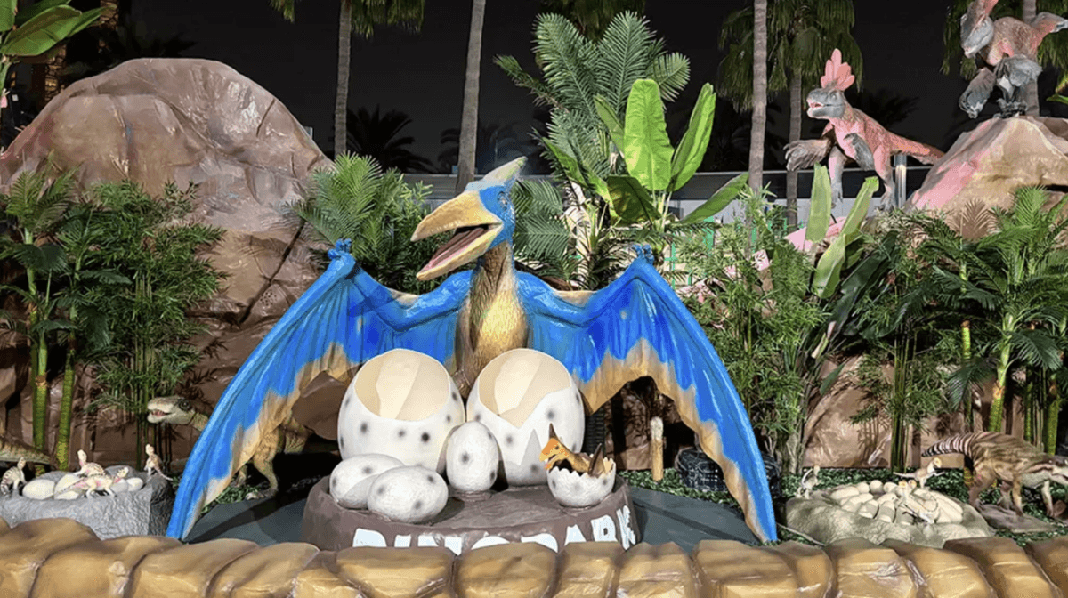 COMBO: Dubai Frame + Dubai Garden Glow: Dinosaur Park and Fantasy Park Tickets
