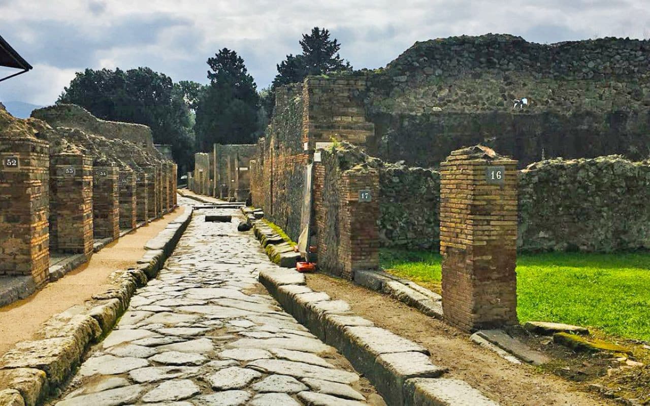 Pompeii and Naples Full-Day Tour from Rome – photo 17