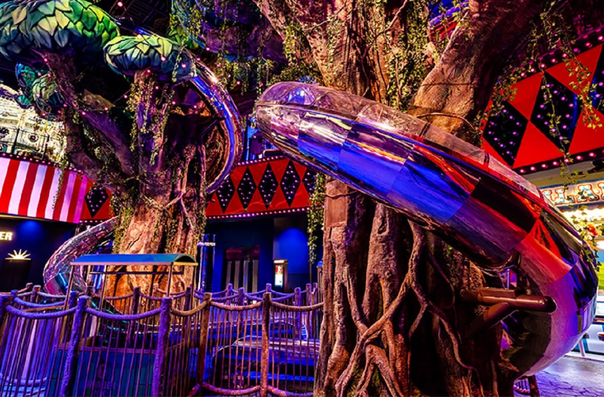 Wonderbox Theme Park in Paradise City