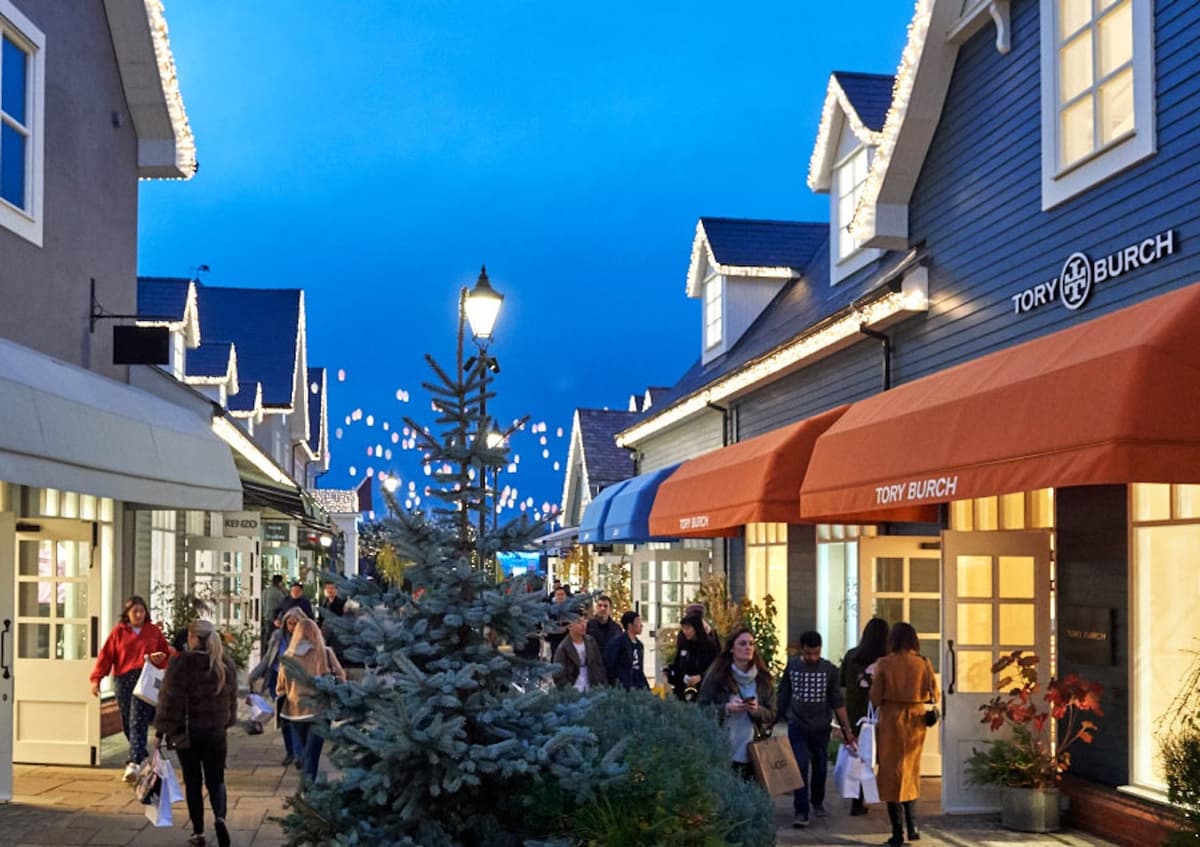 Bicester Village Shopping with Round Trip Rail Transfers from London