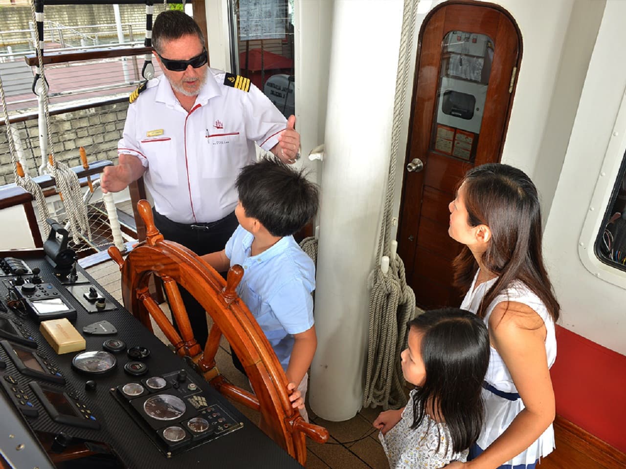 The Royal Albatross - Luxury Tall Ship Cruise Ticket – photo 14