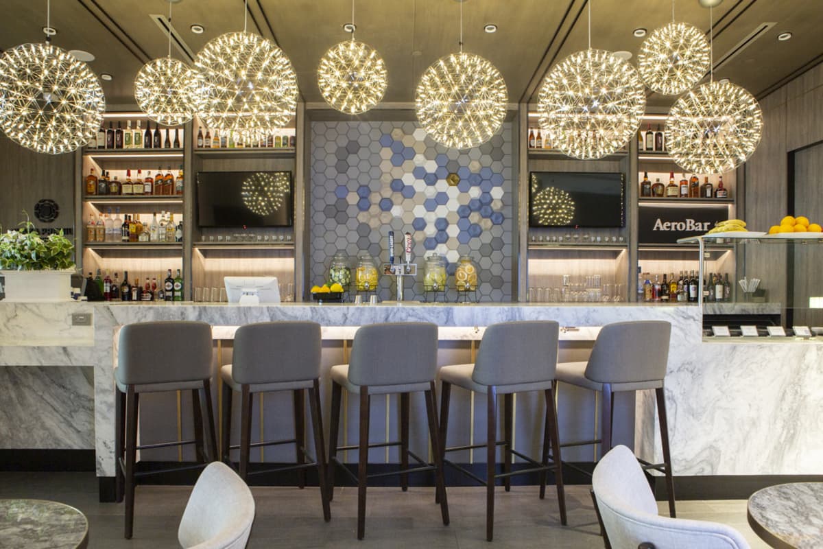 Plaza Premium Lounge - Dallas Fort Worth International Airport Terminal E