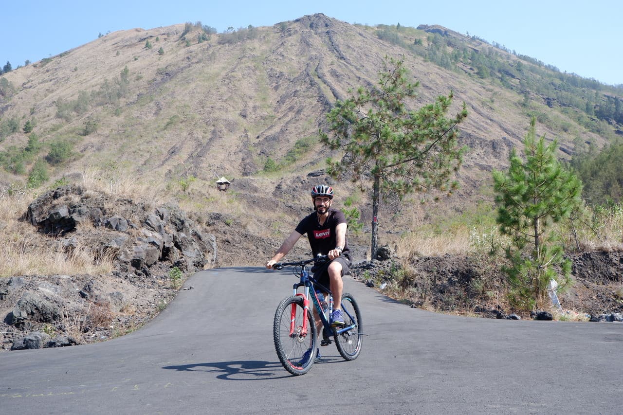 Mount Batur Sunrise and Black Lava Cycling Tour – photo 4