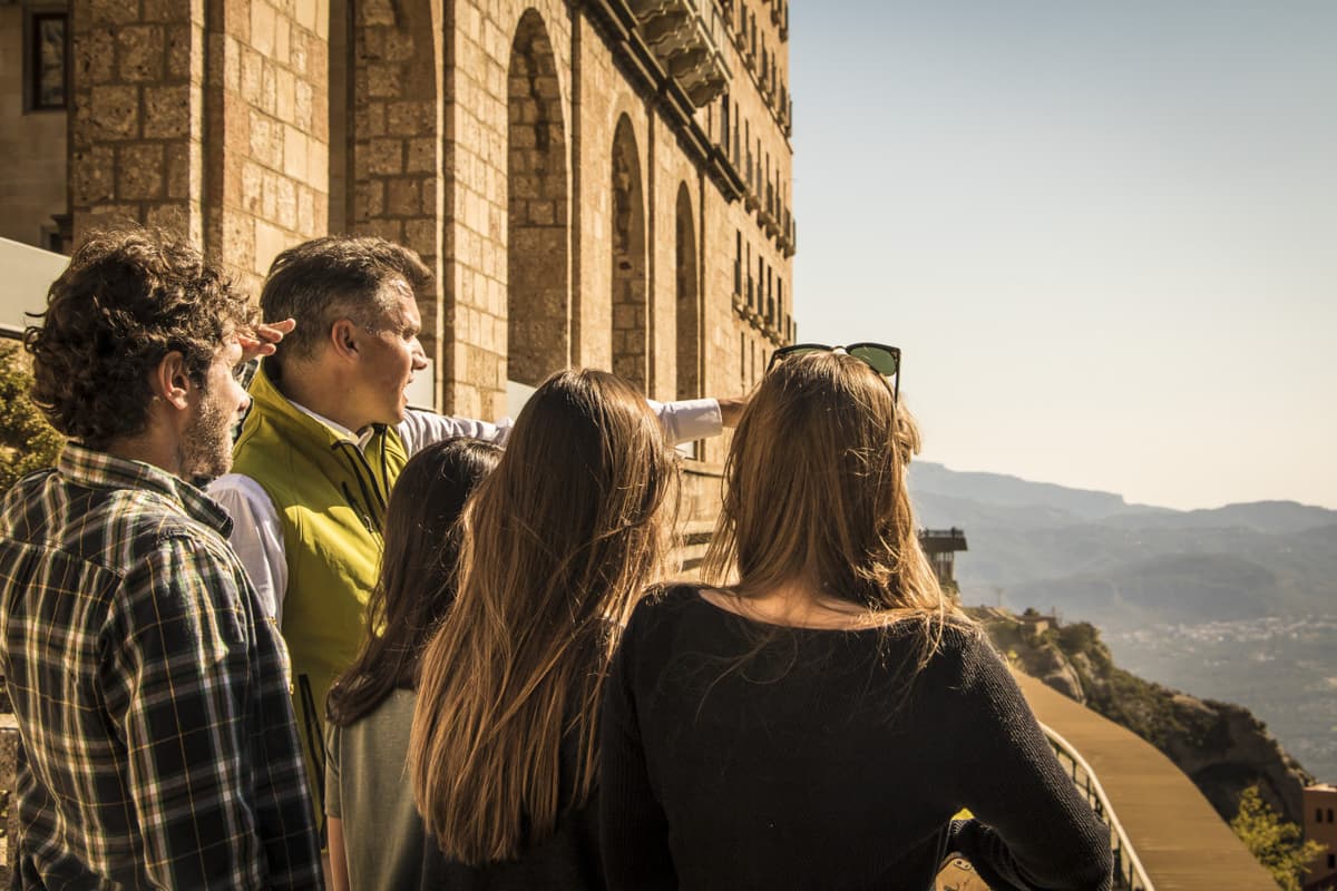 Montserrat, Girona, and Costa Brava Tour from Barcelona