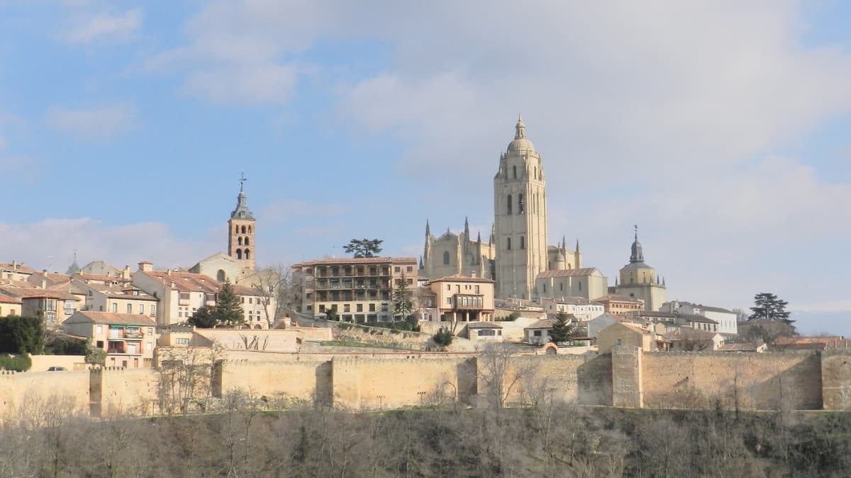 Toledo and Segovia Tour from Madrid