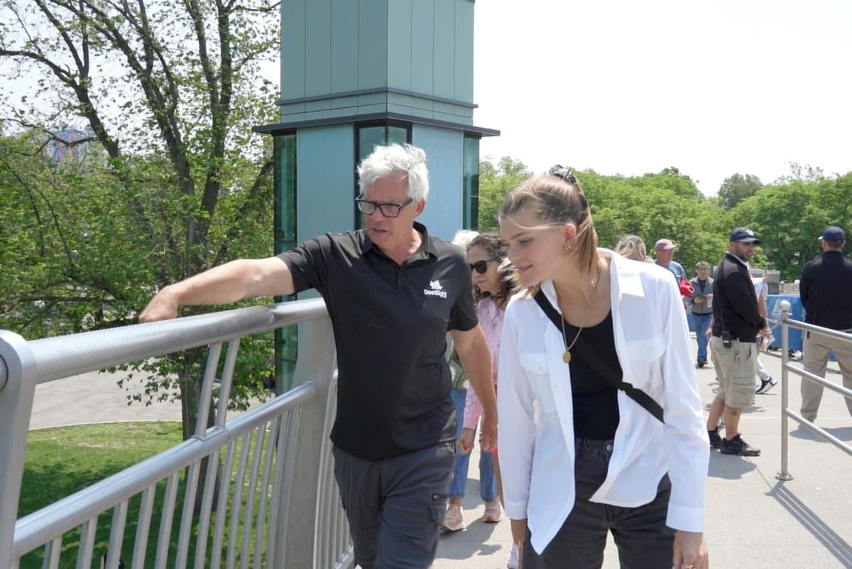 Niagara Falls US: Maid of the Mist Cruise + Cave of the Winds + Small Group Tour