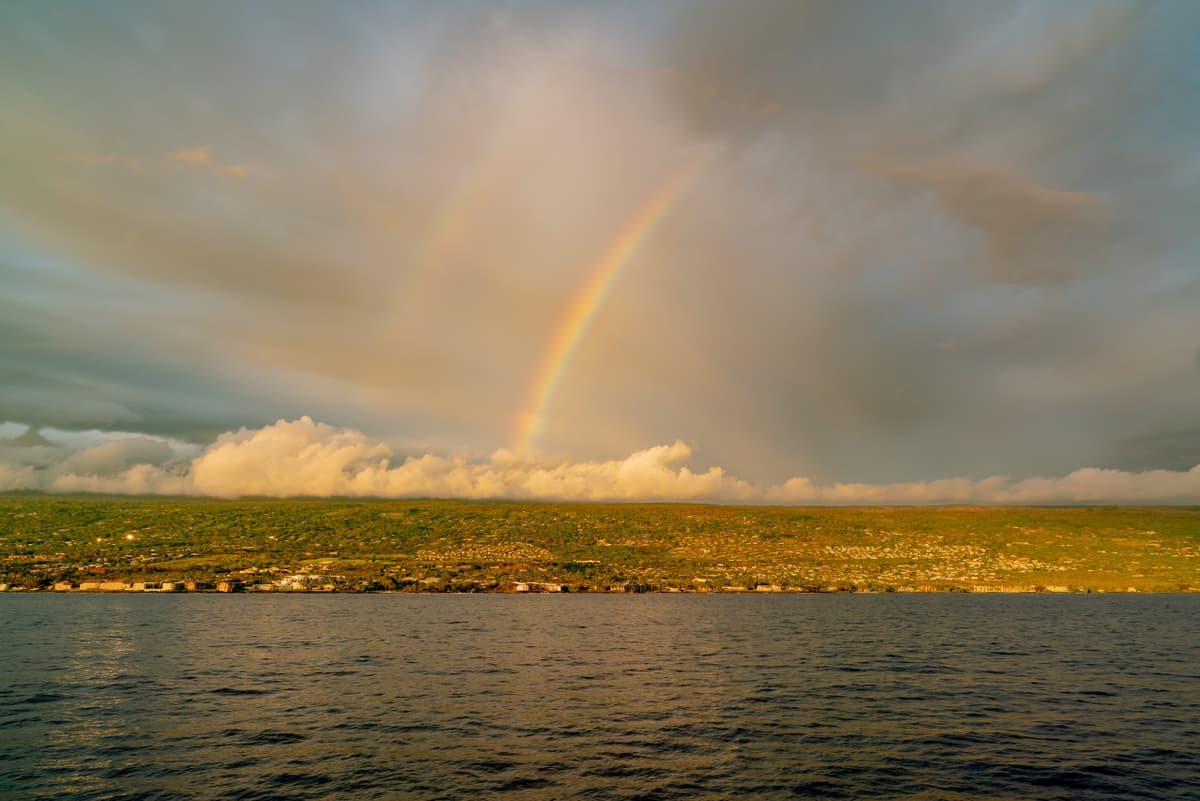 Dinner Cruise from Kona Coast to Kealakekua Bay
