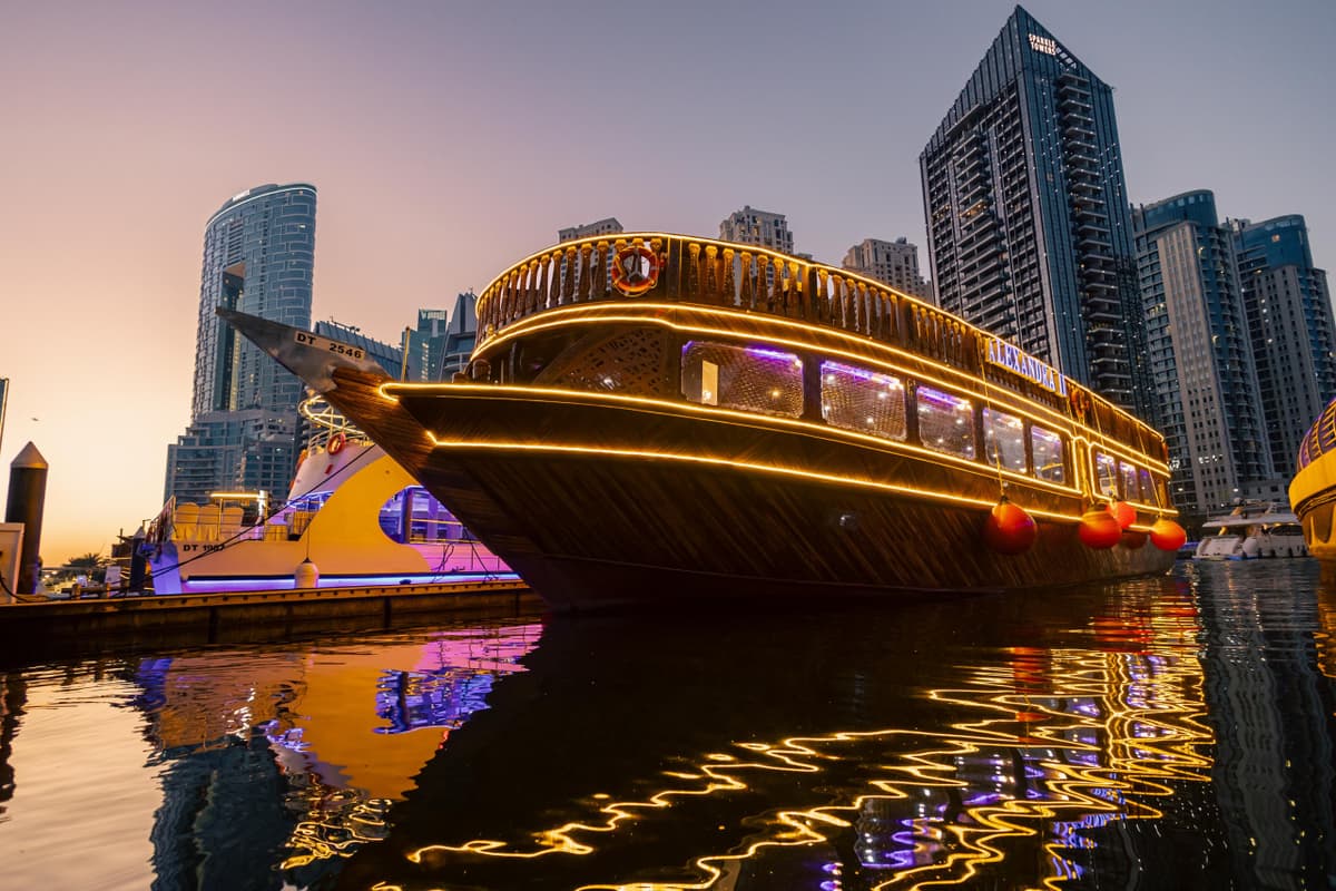 Cruise & Dining