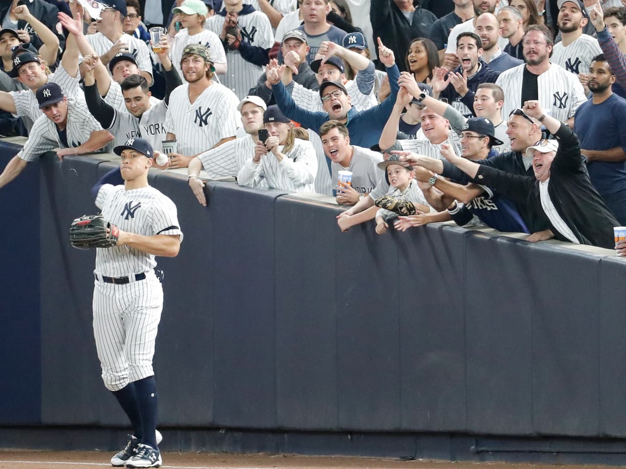 New York Yankees Baseball Game at Yankee Stadium – photo 9