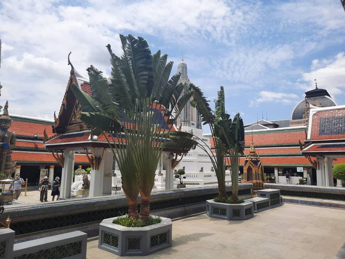 Grand Palace and Wat Phra Kaew Walking Tour