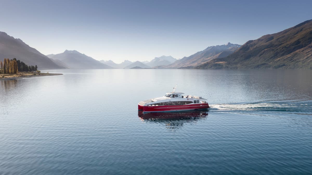 Mt. Nicholas Farm Experience with Lake Wakatipu Cruise