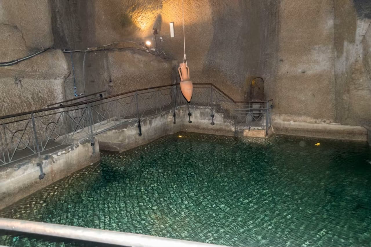 Naples Underground Guided Tour