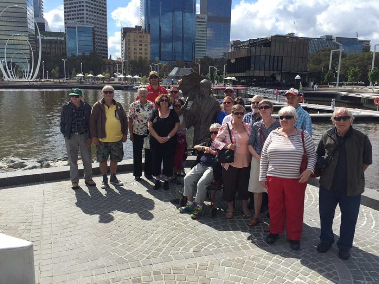 Perth Walking Tour with Pub Crawl