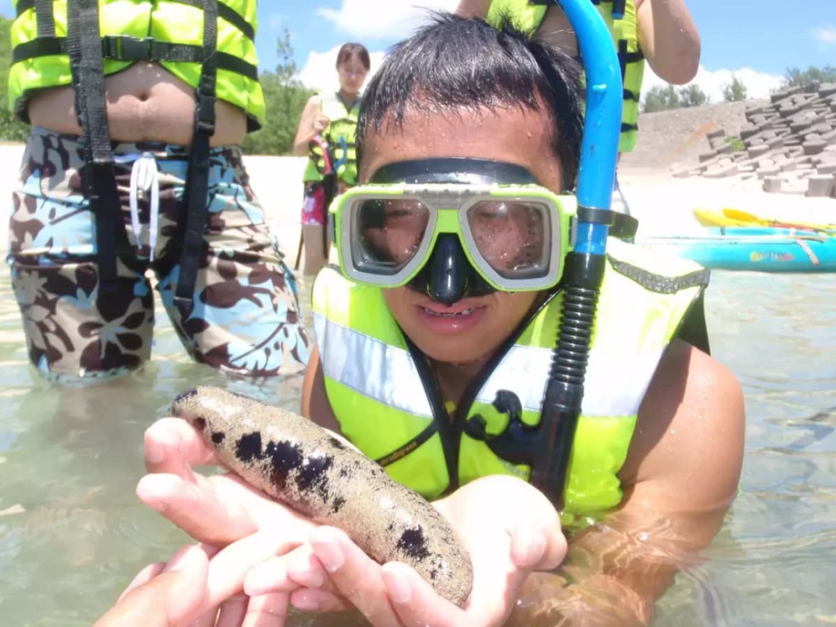 Kayaking and Snorkelling at Houbihu
