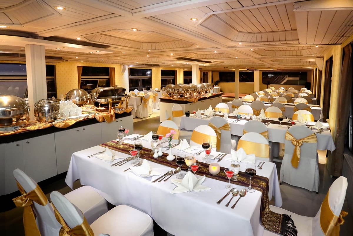 Chao Phraya Dinner Cruise aboard River Star Princess