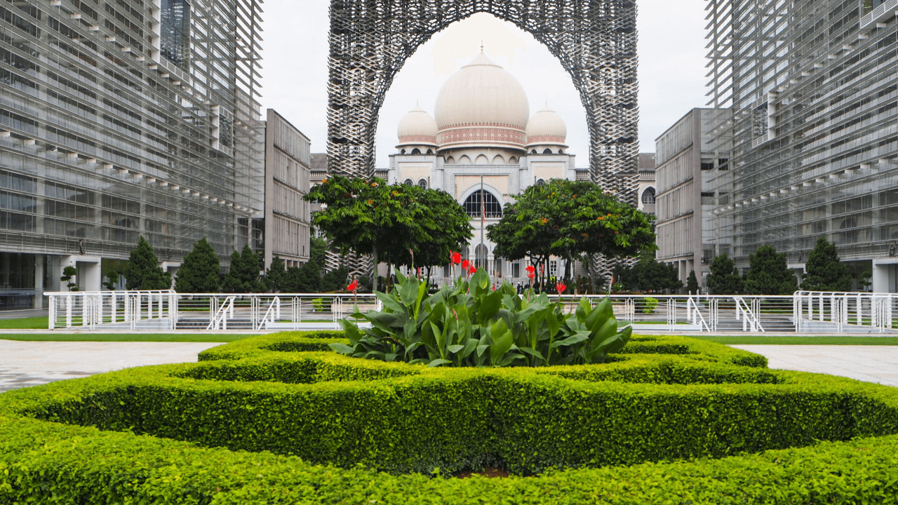 Batu Caves and Kuala Lumpur City Tour with 21 Attractions