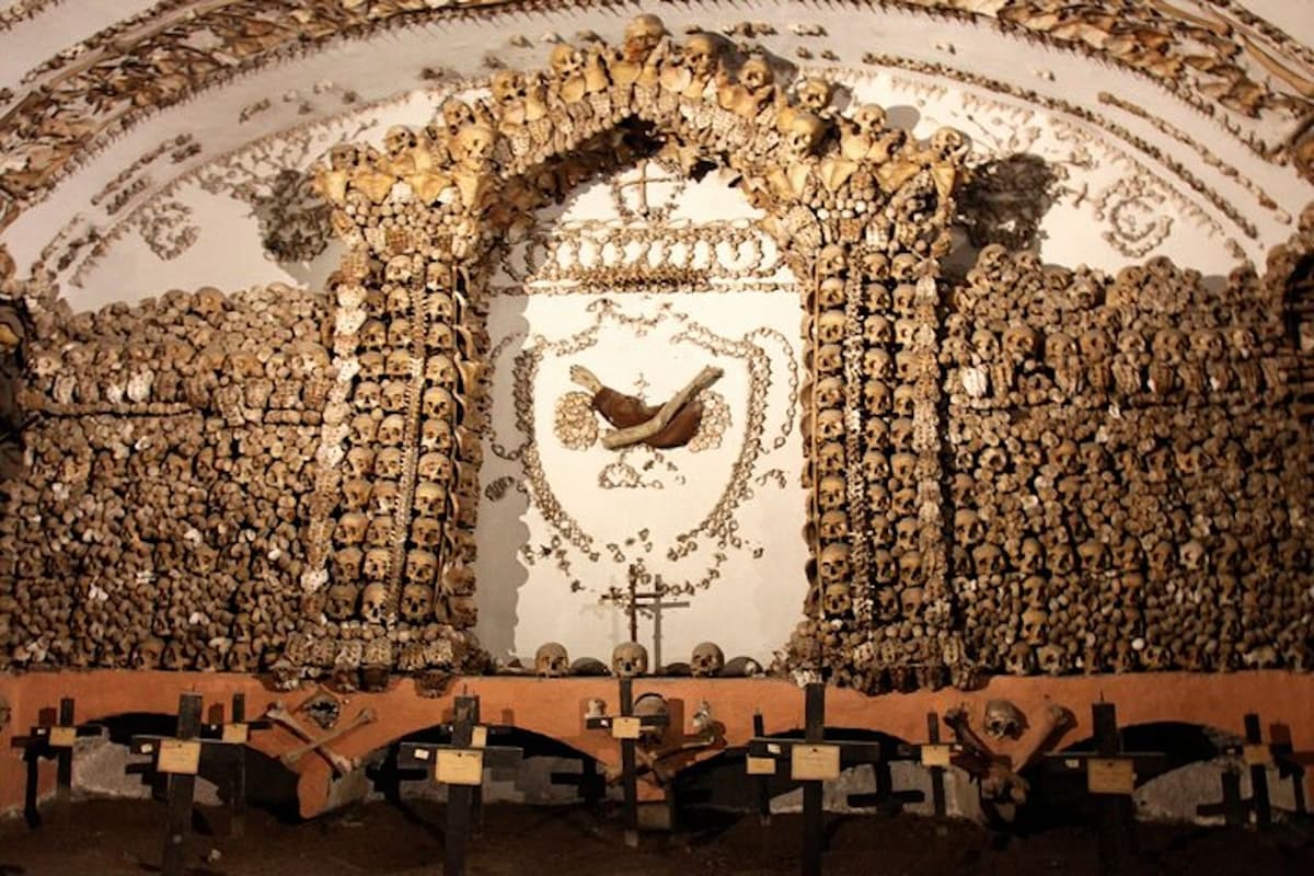 Rome Underground Tour: Capuchin Crypts, Christian Catacombs, Basilica of San Martino ai Monti