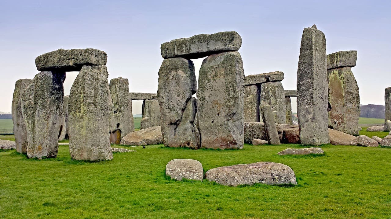 England In One Day: Stonehenge, Bath, Stratford and The Cotswolds Tour – photo 9