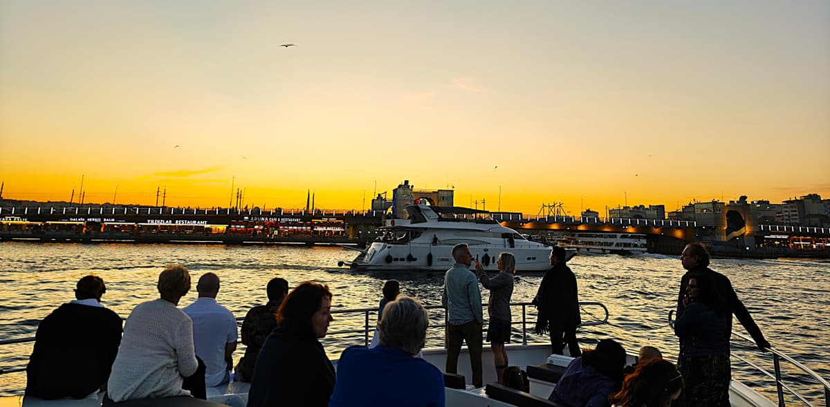 Bosphorus Sightseeing Cruise on a Luxury Yacht