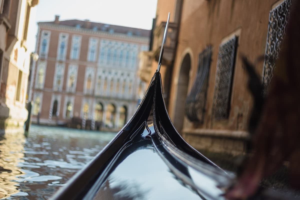 Venice: Gondola Ride with Live Commentary