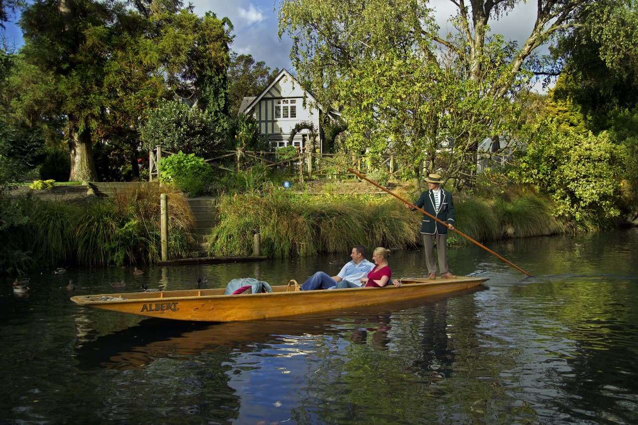 Punting on the Avon – photo 7