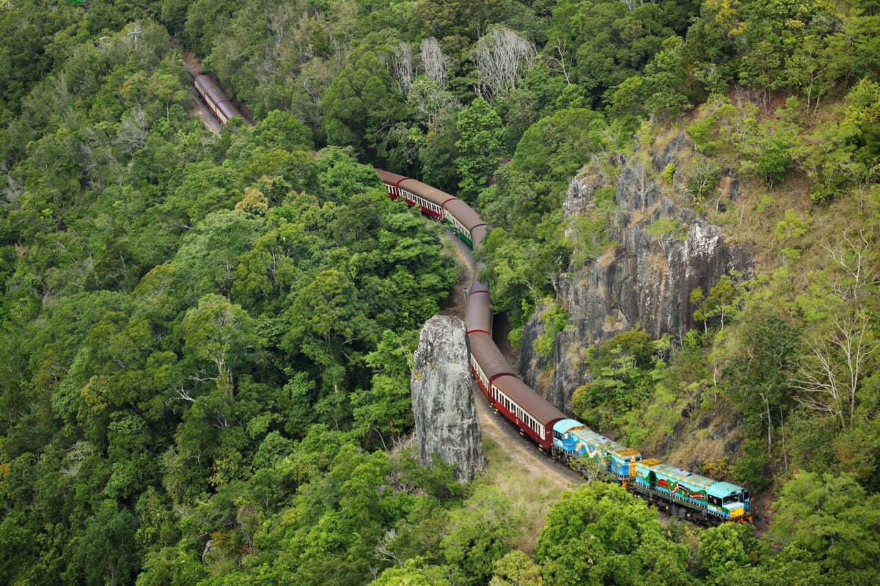 Full-Day Kuranda Tour with Skyrail Cableway, Scenic Railway, Rainforestation and Butterfly Sanctuary – photo 2