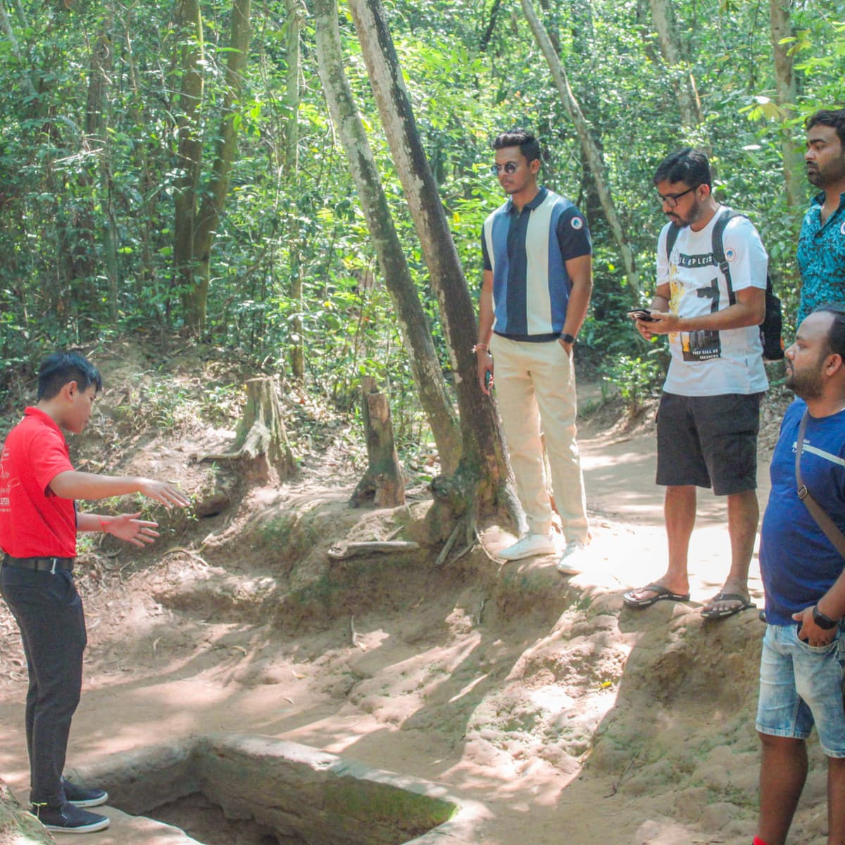 Cu Chi Tunnels and Mekong Delta Full-Day Tour from Ho Chi Minh