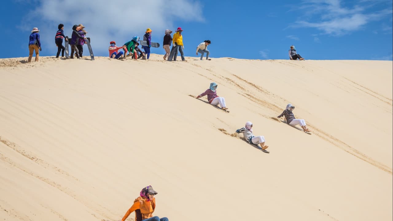 Port Stephens 4WD Sandboarding Experience – photo 3