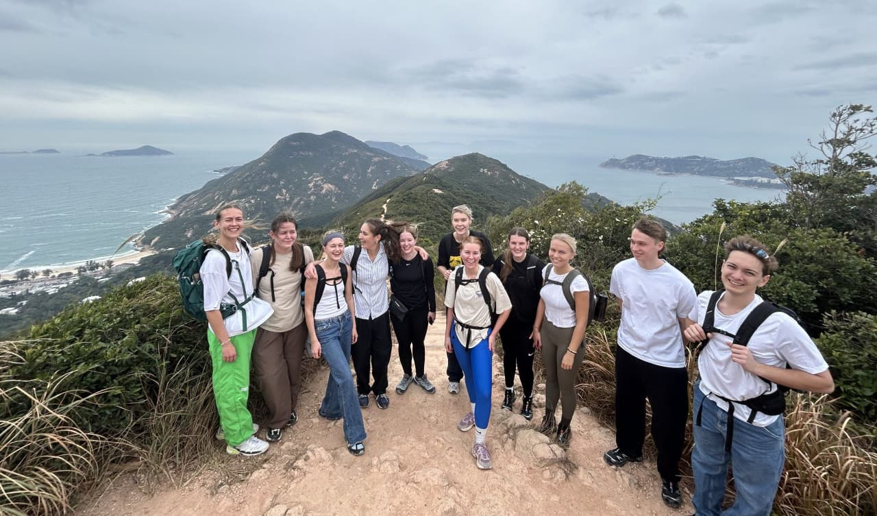 Dragon's Back Trail Hiking Tour – photo 3