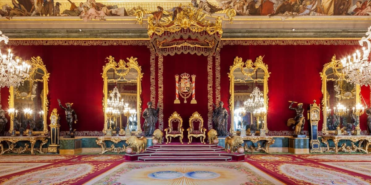 Madrid Highlights Tour with Prado Museum and Royal Palace Skip-the-Line Admission