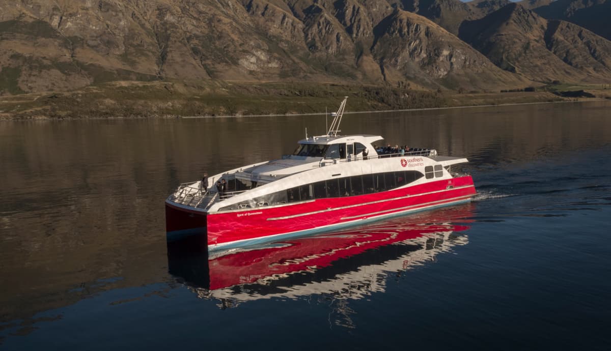 Mt. Nicholas Farm Experience with Lake Wakatipu Cruise