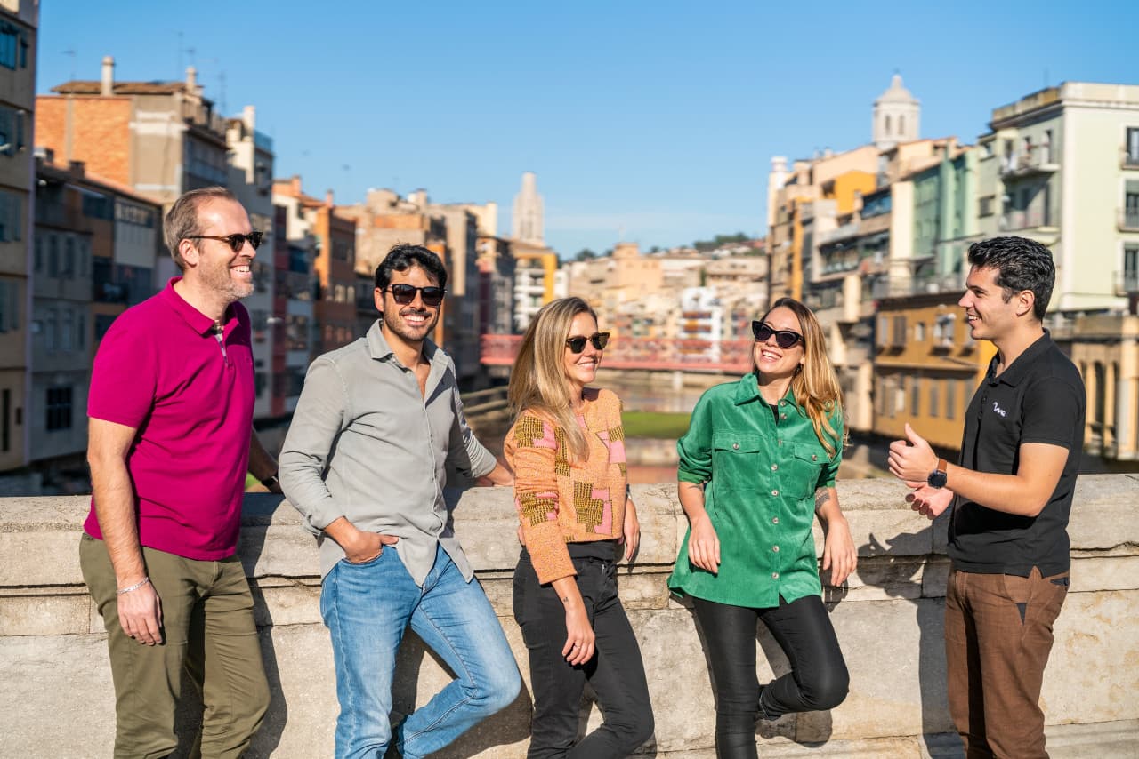 Girona City Private Half-Day Tour with High-Speed Train Transfer from Barcelona