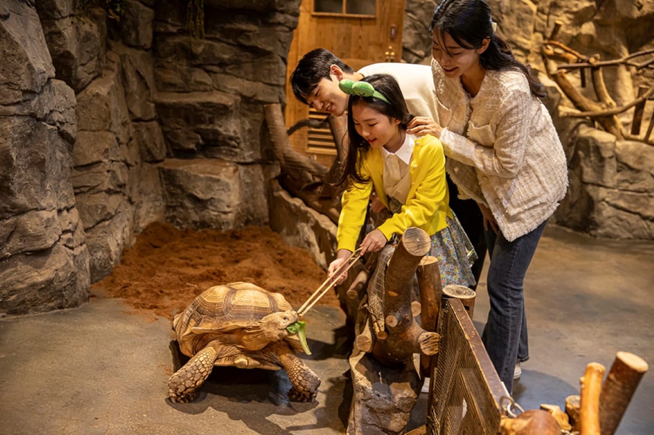 Zoolung Zoolung Indoor Animal Theme Park Ticket – photo 2