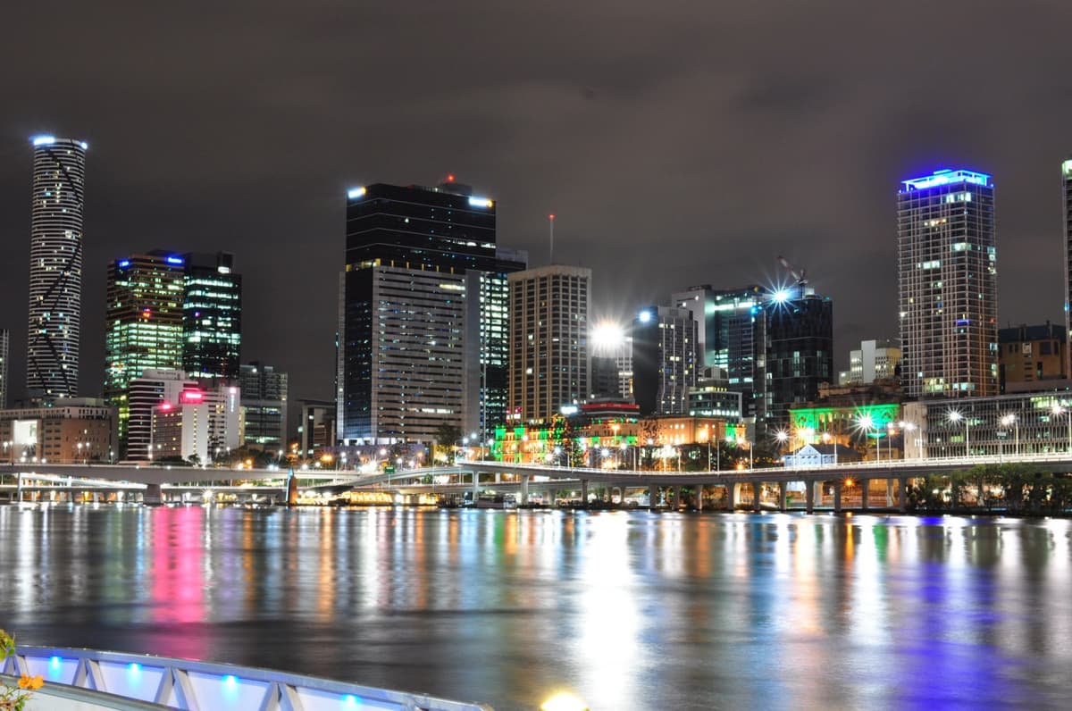 Grand Brisbane Tour from the Gold Coast