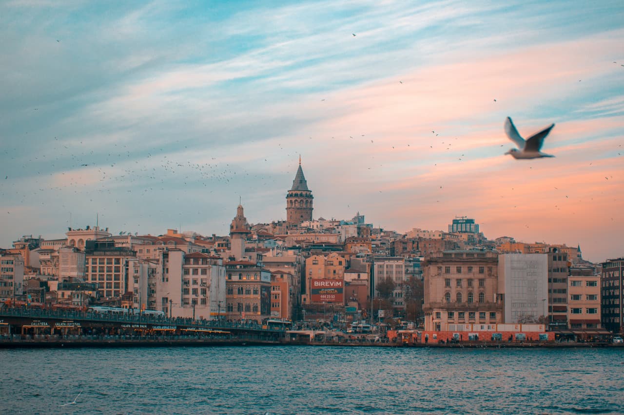 Galata Walking Tour with Galata Tower Admission