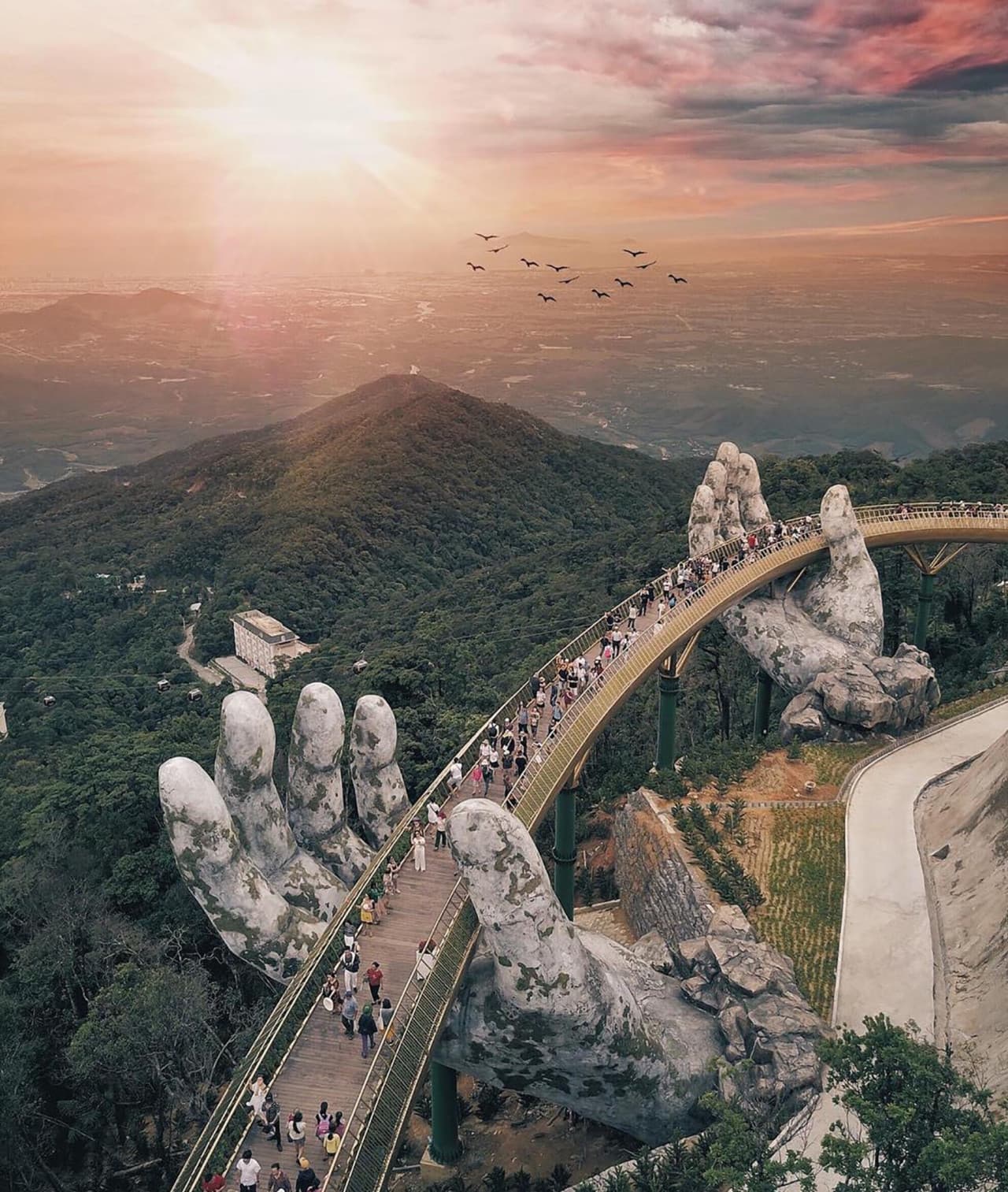 Ba Na Hills and Golden Bridge Full-Day Private Tour from Da Nang with Korean-speaking Guide – photo 10