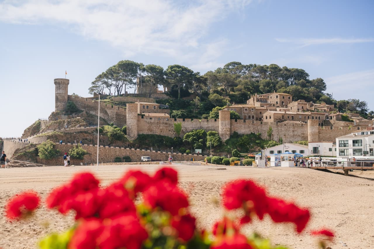 Montserrat, Girona, and Costa Brava Tour from Barcelona – photo 13