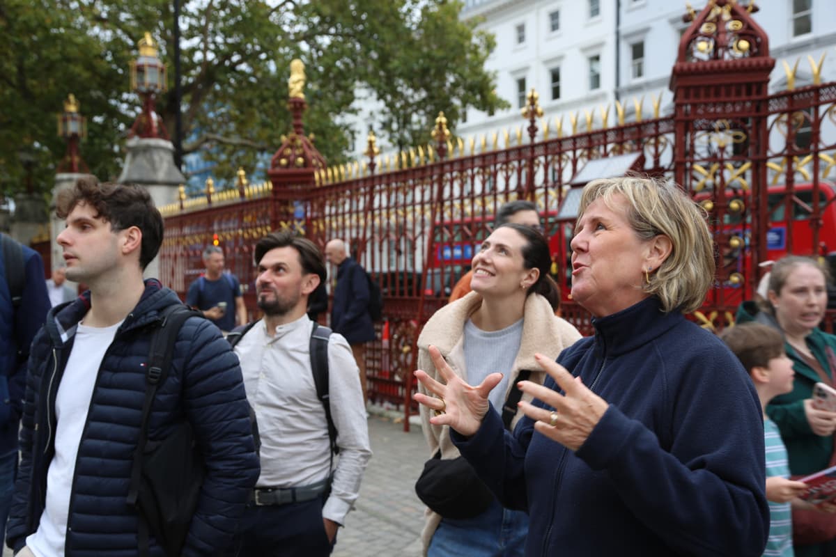 Natural History Museum Tour with English-Speaking Guide