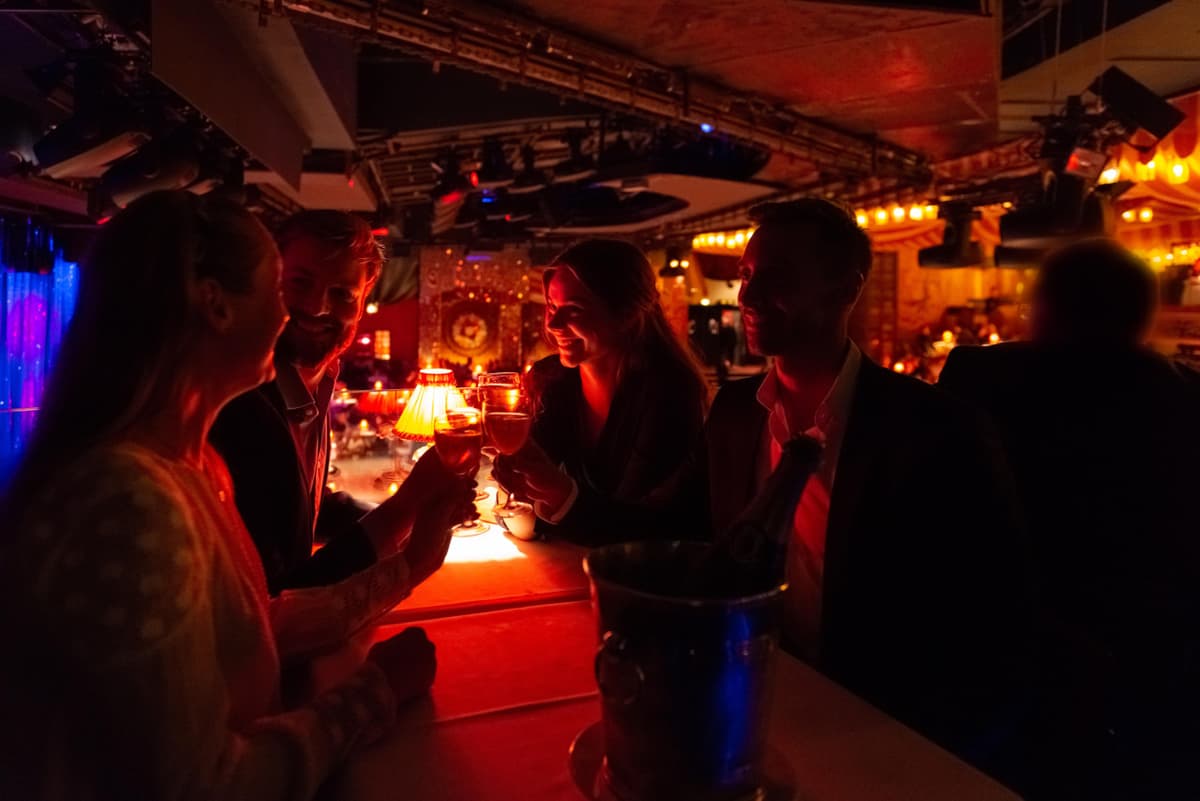 Moulin Rouge Cabaret Show and Paris Bus Tour