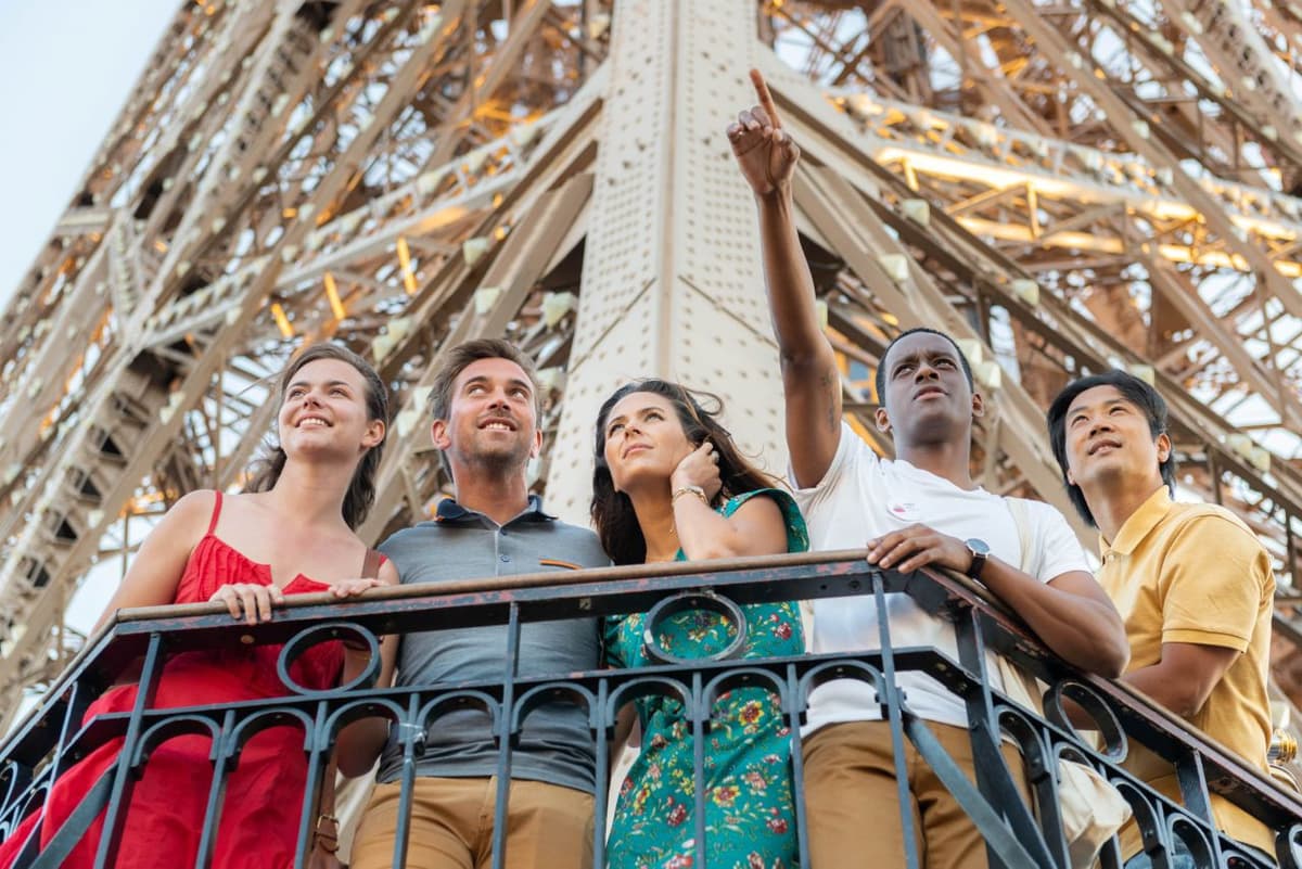 Paris Illuminations Night Bus Tour and Eiffel Tower Reserved Access