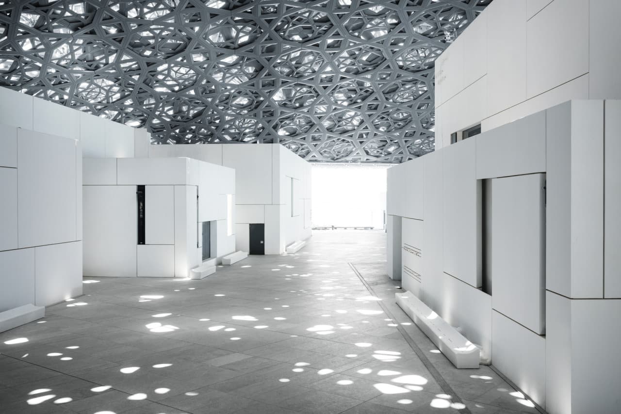 COMBO: The National Aquarium + Louvre Abu Dhabi Tickets